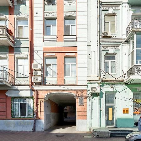 S12-58 Modern Aparthotel With Two 2Bedrooms In Central Kiev - Bessarabska Squere - Gulliver Mall - Olympic Stadium - Palace Of Sports - Saksahanskoho St, 12Б Kyiv Exterior photo
