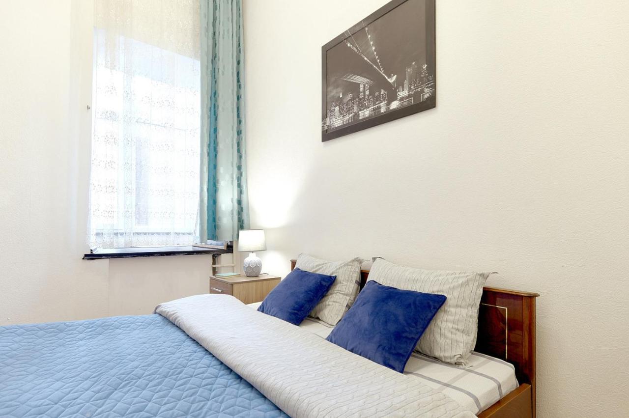 S12-58 Modern Aparthotel With Two 2Bedrooms In Central Kiev - Bessarabska Squere - Gulliver Mall - Olympic Stadium - Palace Of Sports - Saksahanskoho St, 12Б Kyiv Exterior photo